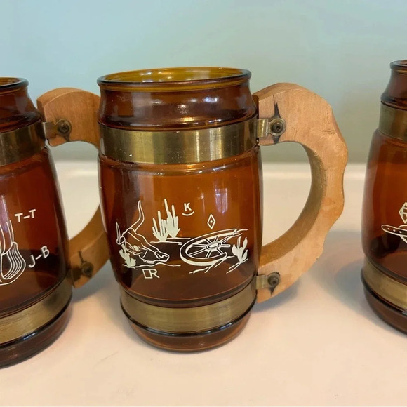 Vintage 1960s Siesta Ware Western Amber Mugs with Wooden Handles - Picture 8 of 8